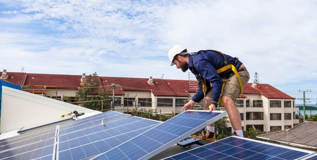 découvrez les avantages des toits d'usine photovoltaïques, une solution écologique et économique pour optimiser l'énergie solaire. transformez votre usine en un modèle d'efficacité énergétique tout en réduisant votre empreinte carbone.