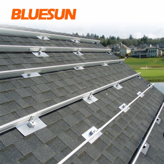 découvrez les avantages et inconvénients des toits inclinés et plats pour l'installation de panneaux photovoltaïques. comparez leur efficacité énergétique, cost-effectiveness et impact environnemental pour faire le meilleur choix pour votre projet solaire.