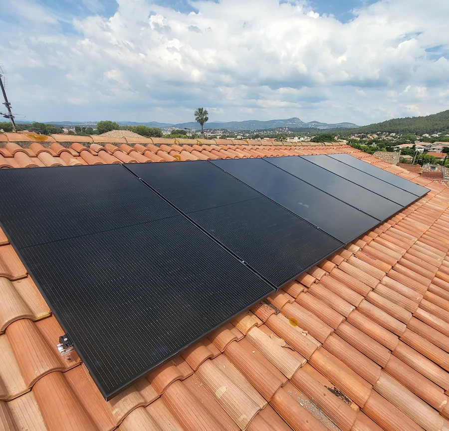 découvrez les avantages des toits photovoltaïques pour produire de l'énergie renouvelable. optimisez votre consommation tout en réduisant votre empreinte carbone grâce à cette solution durable et économique.