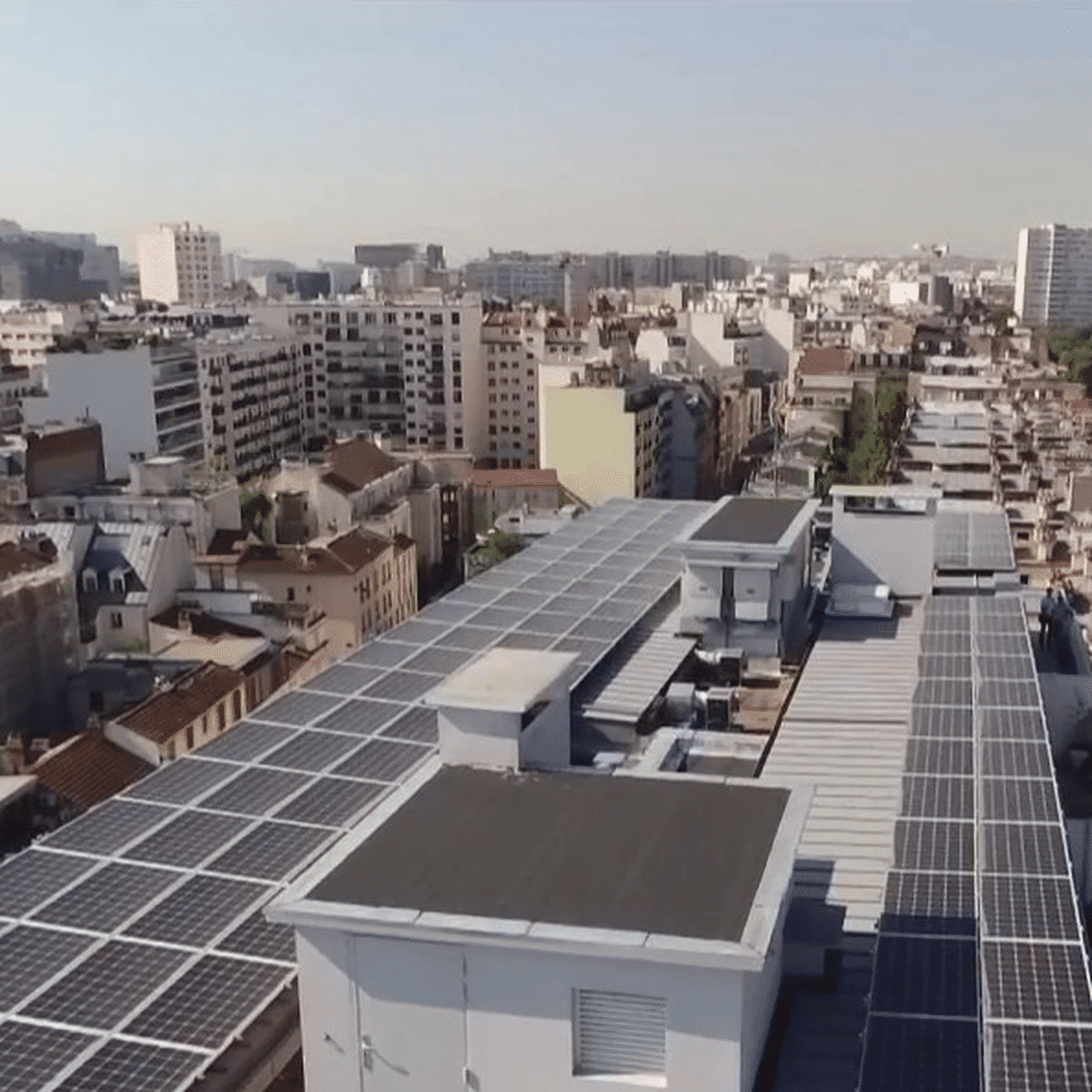 découvrez comment les toits photovoltaïques peuvent être une solution efficace face à la crise énergétique actuelle. profitez d'énergies renouvelables, réduisez vos factures et contribuez à un avenir durable grâce à l'énergie solaire.