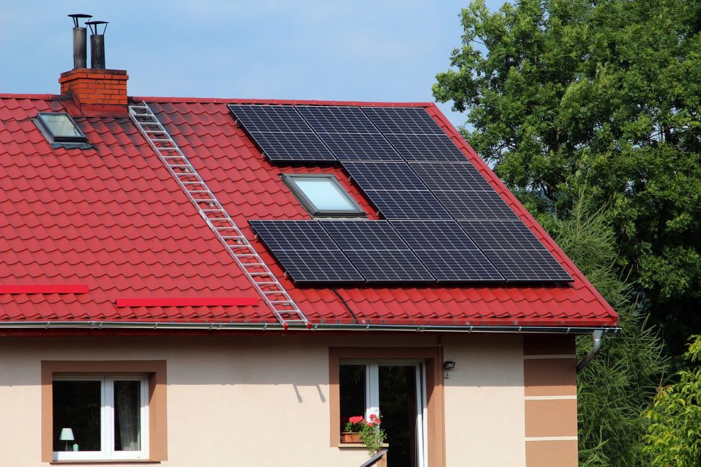 découvrez comment l'installation de toits photovoltaïques peut influencer positivement la valeur immobilière de votre propriété. explorez les avantages écologiques et économiques pour maximiser votre investissement.
