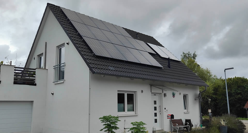 découvrez l'impact des toits photovoltaïques sur le voisinage : avantages, inconvénients, et nouvelles dynamiques communautaires. explorez comment l'énergie solaire transforme nos régions tout en favorisant des relations de proximité.