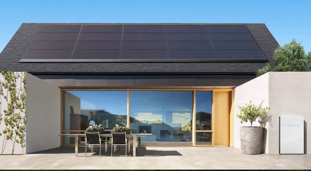 découvrez les toits photovoltaïques tesla, une solution innovante alliant esthétisme et performance énergétique. transformez votre maison en une source d'énergie durable tout en préservant son allure grâce à des panneaux solaires intégrés.