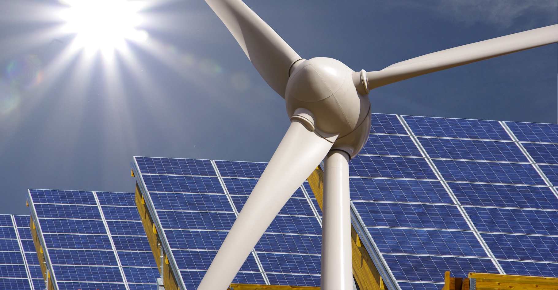 découvrez les différences entre les toits photovoltaïques et les éoliennes dans cette analyse approfondie. comparez les avantages, les inconvénients et les implications écologiques de chaque solution énergétique pour faire un choix éclairé pour votre projet d'énergie renouvelable.