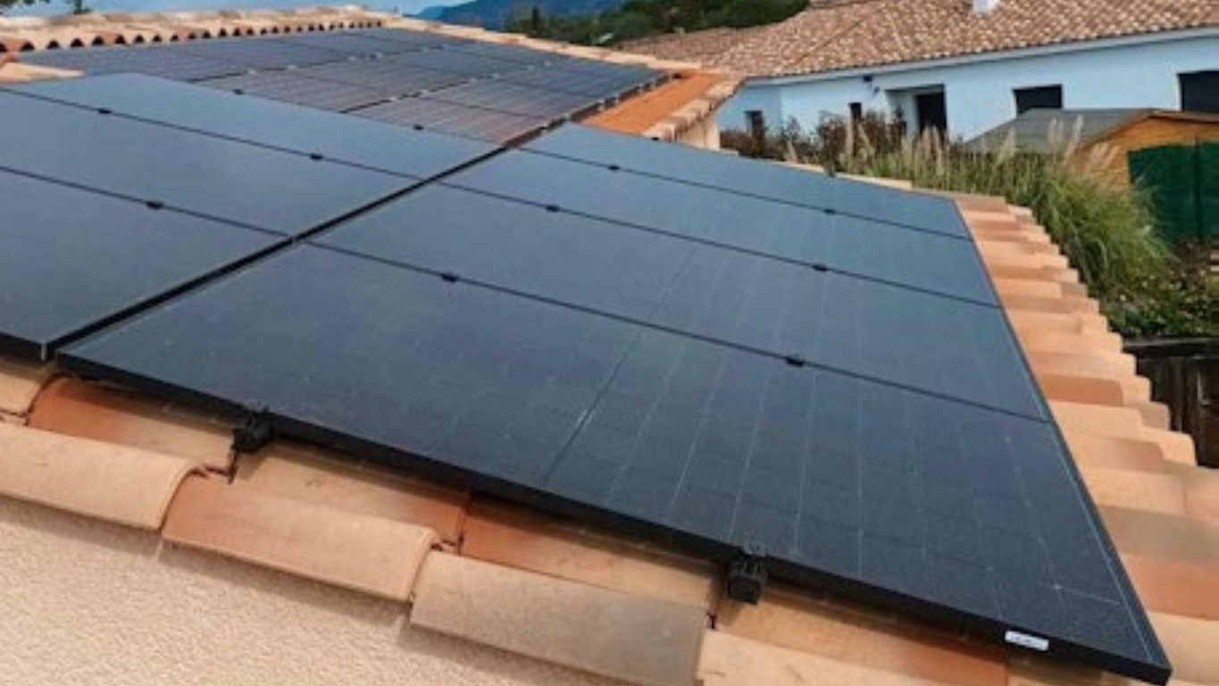 découvrez comment les startups innovent dans le domaine des toits solaires, alliant technologie et durabilité pour transformer nos habitations en sources d'énergie renouvelable. explorez les dernières tendances, solutions et avantages des toits solaires pour un avenir plus vert.