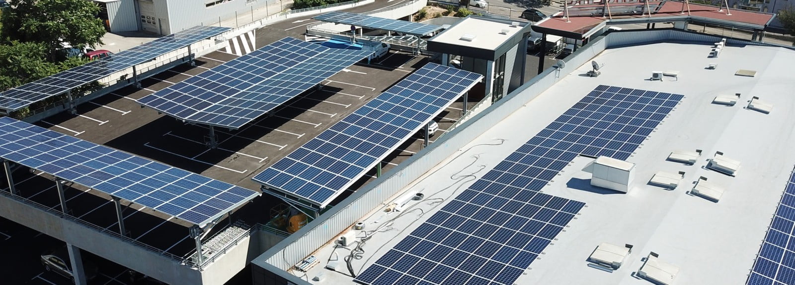 découvrez les avantages d'une toiture photovoltaïque pour votre foyer : production d'énergie propre, économies sur votre facture d'électricité et valorisation de votre bien immobilier. optez pour une solution durable et écologique dès aujourd'hui !