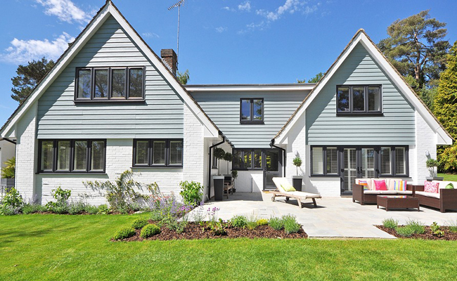 découvrez nos conseils et astuces pour choisir et entretenir la toiture de votre maison. apprenez-en plus sur les différents types de toitures, leurs matériaux, et comment assurer leur longévité pour le confort de votre habitat.