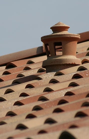 découvrez les tuiles solaires edilians, alliant esthétique et performance énergétique. transformez votre toiture en une source d'énergie renouvelable tout en préservant l'harmonie de votre habitat. explorez notre gamme innovante et durable pour un avenir plus vert.