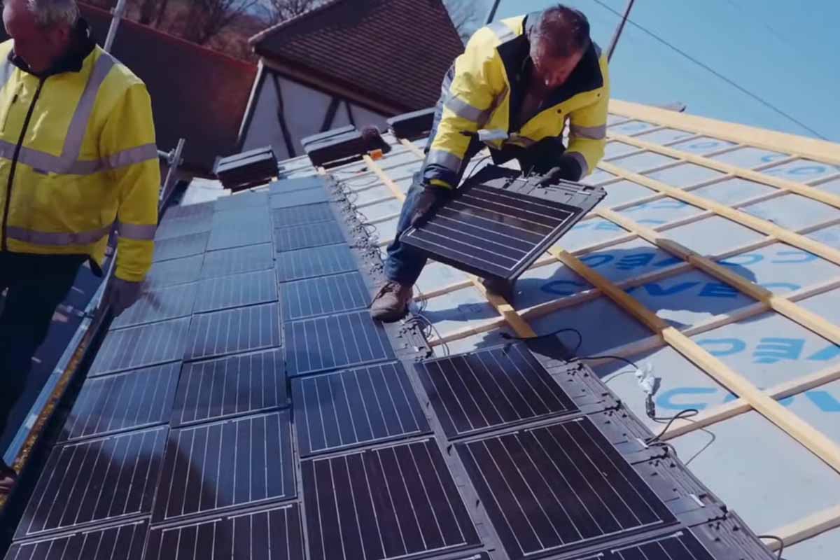 découvrez les tuiles solaires edilians, une solution innovante alliant esthétique et performance énergétique pour vos projets de toiture. optez pour une énergie durable tout en embellissant votre maison.