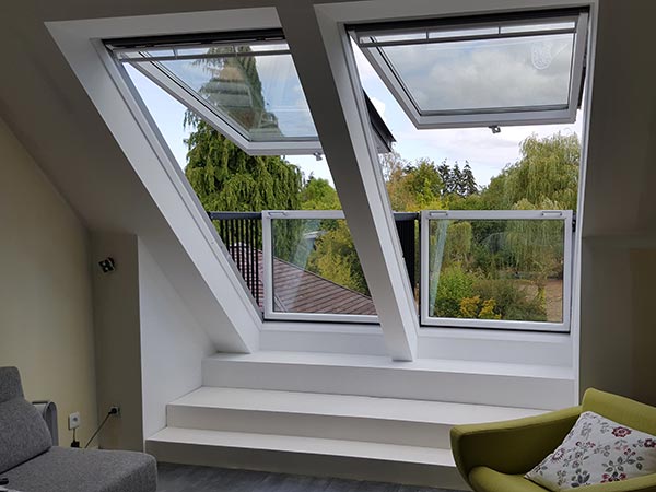 découvrez les fenêtres de toit velux, la solution idéale pour apporter lumière naturelle et ventilation à votre espace. transformez votre intérieur avec des produits innovants, esthétiques et performants, conçus pour améliorer votre qualité de vie. faites entrer la lumière chez vous avec velux.