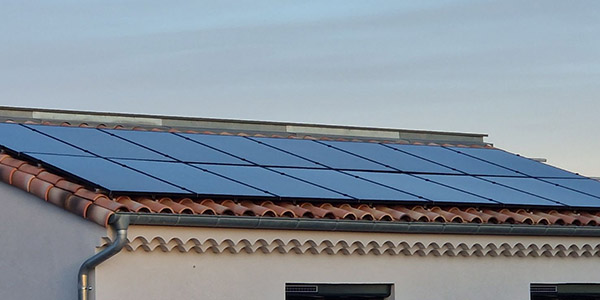 découvrez comment une ventilation efficace pour votre toit photovoltaïque peut améliorer la performance de vos panneaux solaires, optimiser la production d'énergie et prolonger la durée de vie de votre installation. profitez d'un confort thermique tout en personnalisant votre espace énergétique.