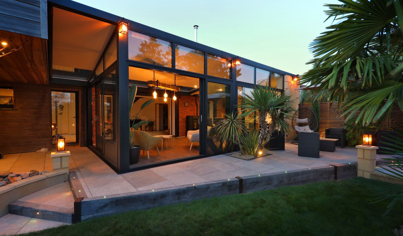 découvrez les nombreux avantages d'une véranda solaire thermique : efficacité énergétique, confort optimal, valorisation de votre patrimoine et respect de l'environnement. transformez votre espace de vie tout en réduisant vos factures d'énergie grâce à cette solution innovante.