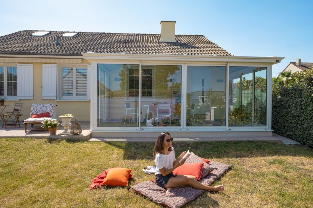 découvrez notre guide complet sur les vérandas pour terrasses, une solution idéale pour agrandir votre espace de vie tout en profitant de la lumière naturelle. apprenez les avantages, les designs modernes et les conseils d'installation pour créer un espace confortable et chaleureux.