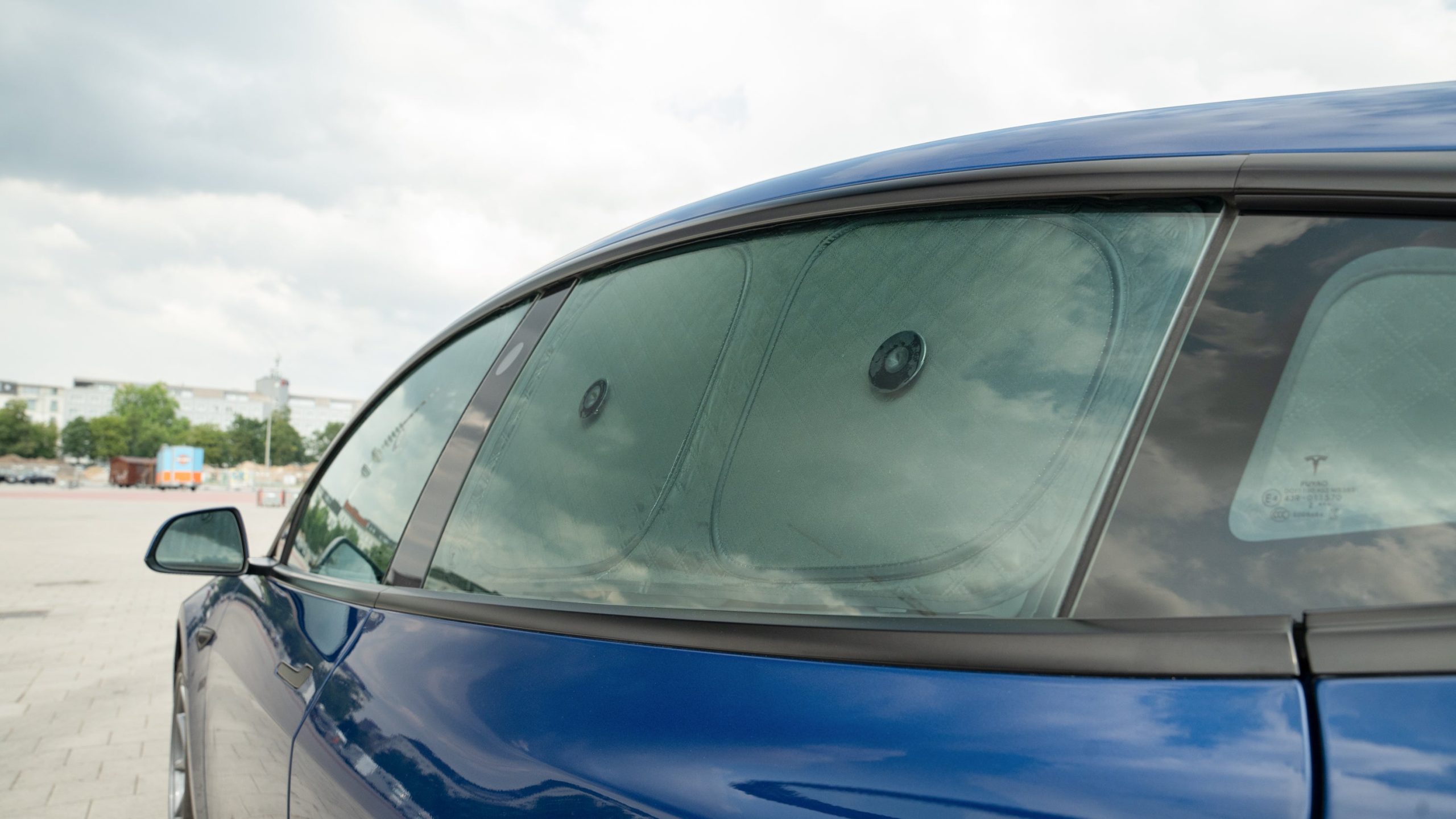 découvrez le verre solaire tesla, une innovation révolutionnaire qui combine esthétique et performance énergétique. protégez votre intérieur tout en réduisant votre consommation d'énergie grâce à cette technologie de pointe, spécialement conçue pour les passionnés de durabilité et de confort.