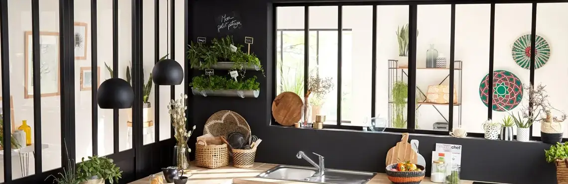 découvrez notre verrière économique, alliant esthétique et fonctionnalité à petit prix. transformez votre espace avec cette solution moderne qui apporte lumière et style sans se ruiner.