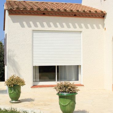 découvrez nos volets toits sur mesure, alliant esthétique et fonctionnalité. profitez d'une protection optimale contre les intempéries tout en personnalisant votre espace selon vos désirs. transformez votre maison avec notre expertise et nos matériaux de qualité.