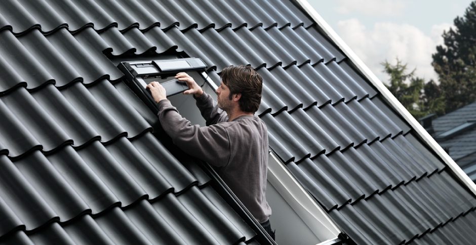 découvrez nos volets de toit, alliant esthétisme et fonctionnalité, pour optimiser la lumière naturelle et assurer votre confort. idéaux pour toutes les types de toitures, nos volets offrent une isolation thermique supérieure et une protection contre les intempéries. transformez votre espace sous les combles avec des solutions sur mesure.