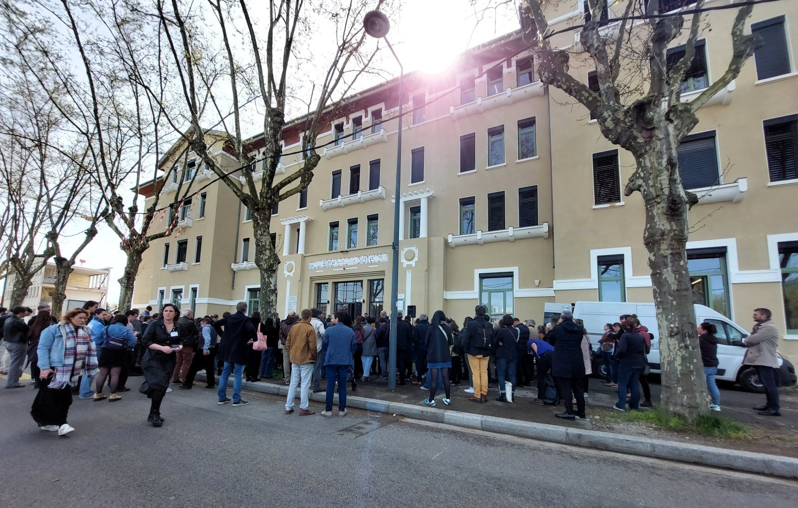 découvrez autre toit à villeurbanne, votre spécialiste en solutions d'habitat innovantes et durables. profitez d'un accompagnement personnalisé pour réaliser vos projets immobiliers et améliorer votre cadre de vie.