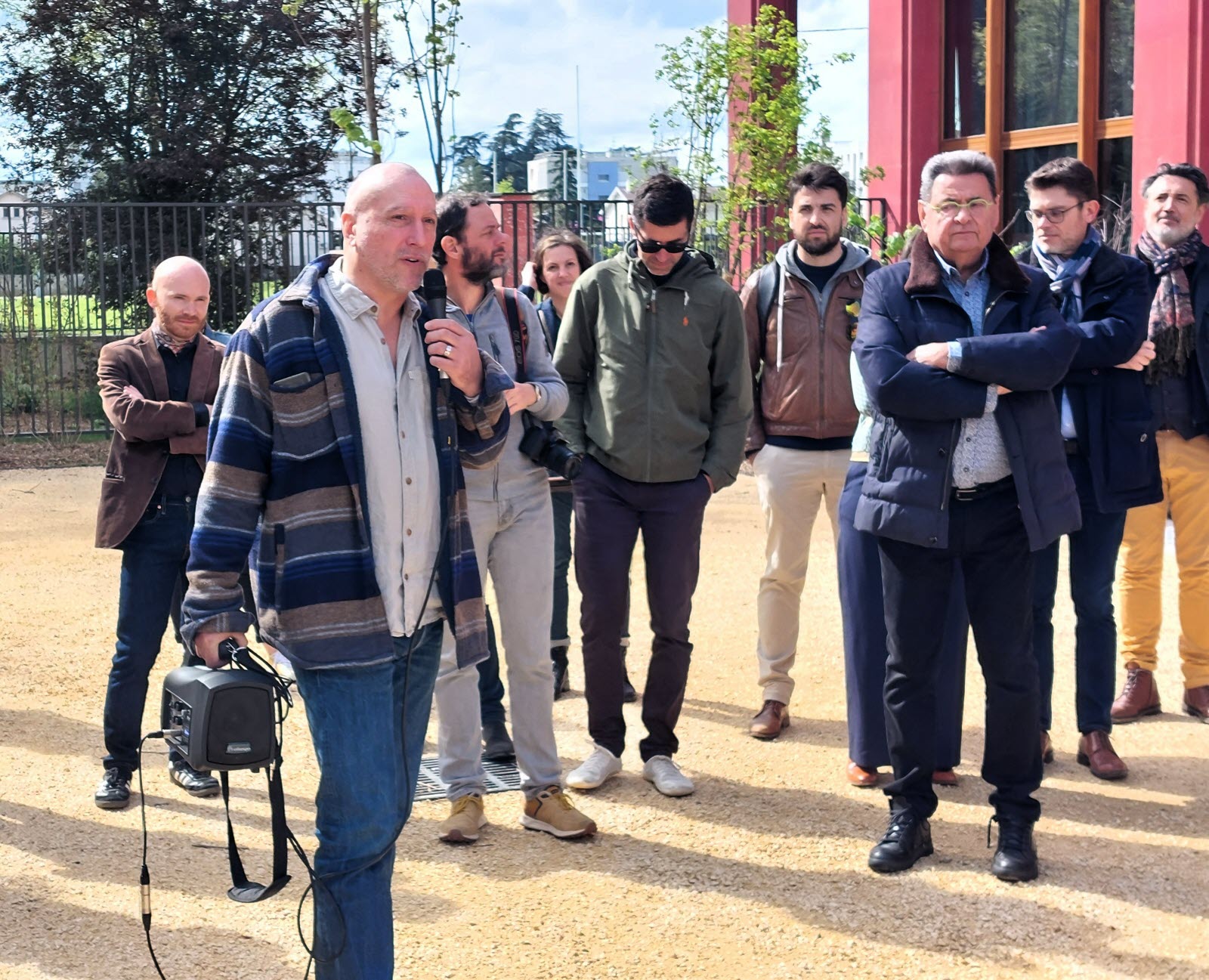 découvrez autre toit, votre solution de logement à villeurbanne. profitez d'un cadre de vie unique, d'appartements modernes et d'un excellent emplacement à proximité des commodités. trouvez votre nouvel espace de vie dès aujourd'hui !