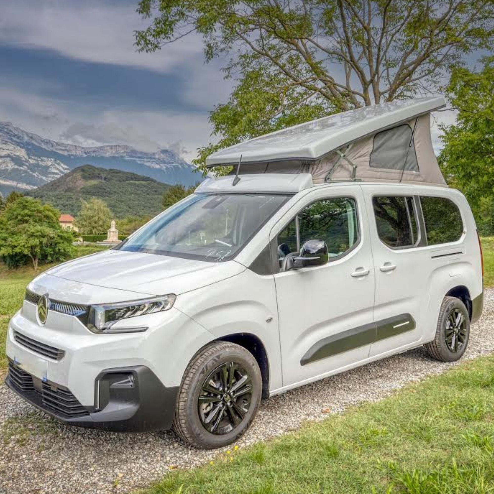 découvrez notre gamme de barres de toit relevables, idéales pour transporter vos équipements en toute sécurité. pratiques et faciles à installer, elles s'adaptent à tous vos besoins de transport. parfaites pour les aventuriers et les passionnés de sports en plein air.