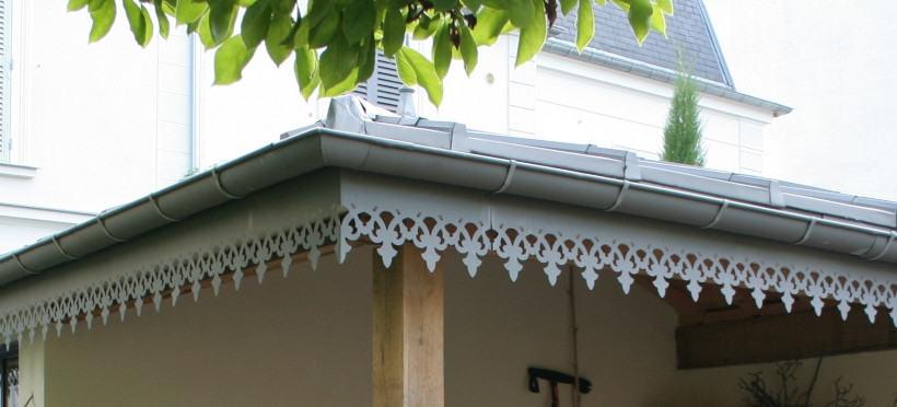 découvrez notre gamme de bordures de toit en aluminium, alliant durabilité et esthétisme pour un fini parfait. idéales pour protéger votre toit et optimiser l'évacuation des eaux de pluie, nos bordures sont faciles à installer et résistent aux intempéries.