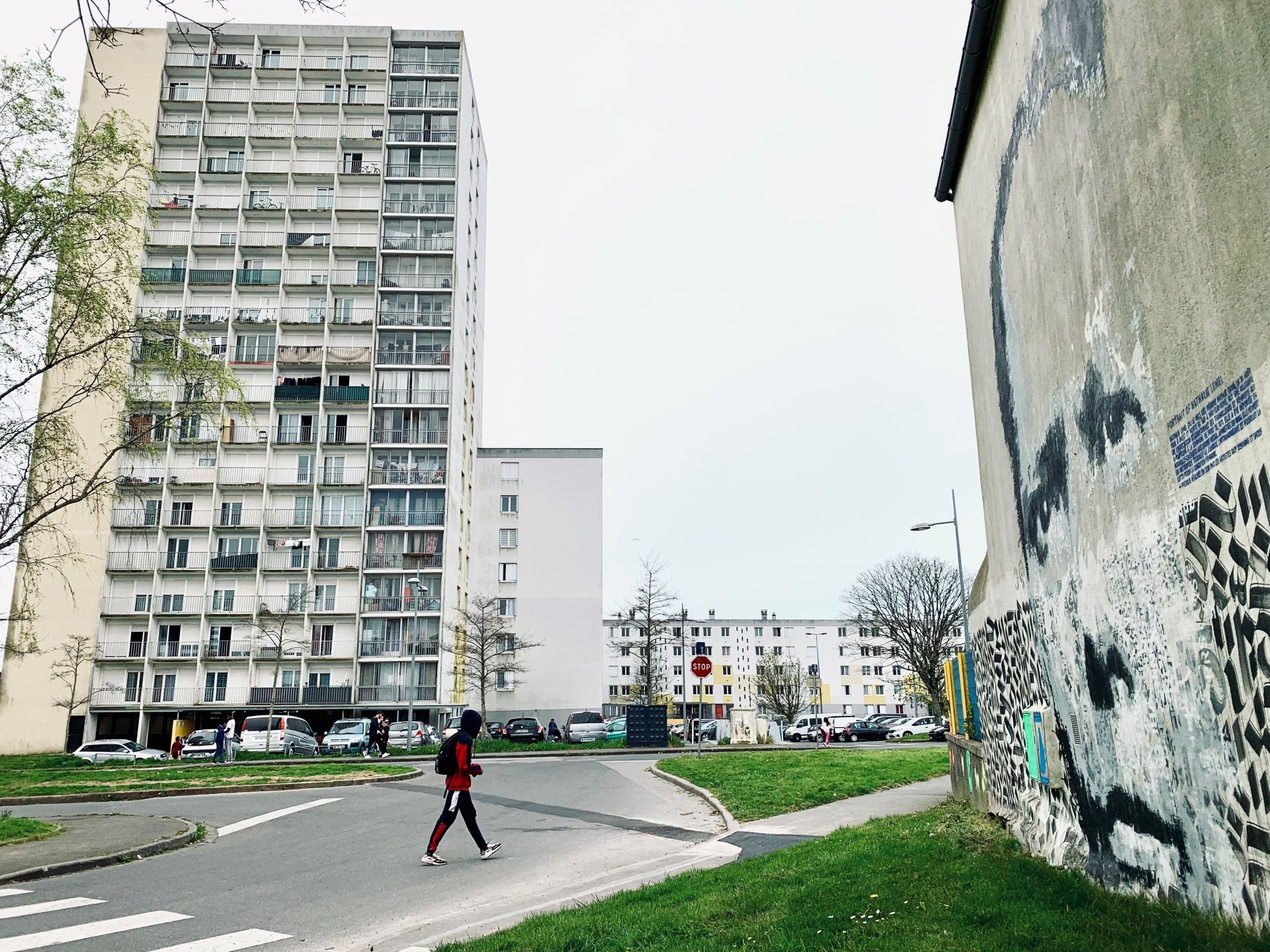 découvrez brest, une ville dynamique et riche en histoire, située en bretagne. explorez ses ports emblématiques, sa culture maritime, et ses paysages côtiers époustouflants. parfait pour les amateurs de nature et d'histoire.
