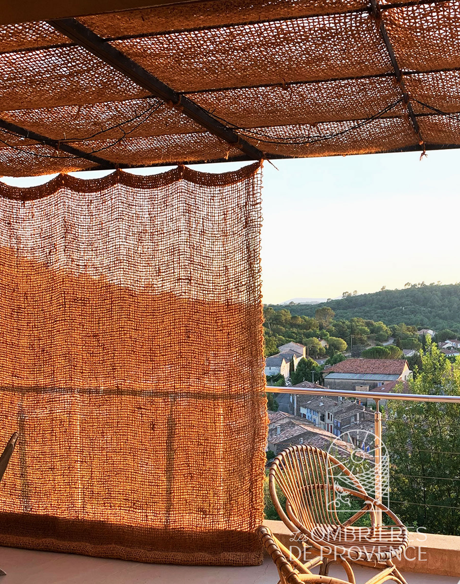 découvrez comment un brise-vue pour terrasse peut transformer votre espace extérieur en un havre de paix. choisissez parmi une variété de matériaux et de styles pour allier esthétique et intimité tout en profitant de votre jardin.