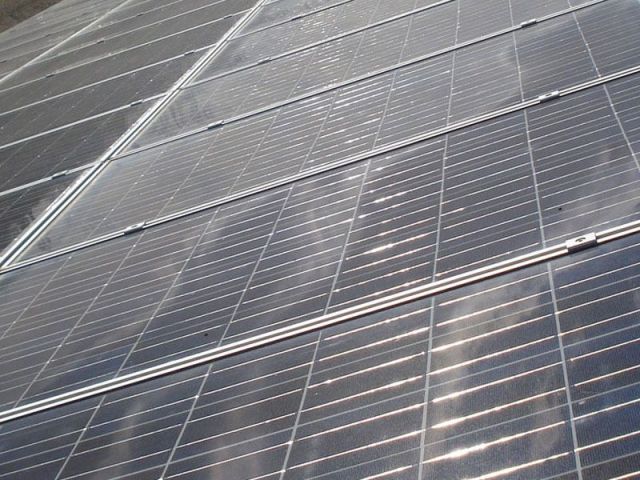 découvrez le cadre juridique photovoltaïque en france : législations, réglementations et opportunités pour les producteurs d'énergie solaire. informez-vous sur les droits, les obligations et les aides financières disponibles pour optimiser votre projet photovoltaïque.