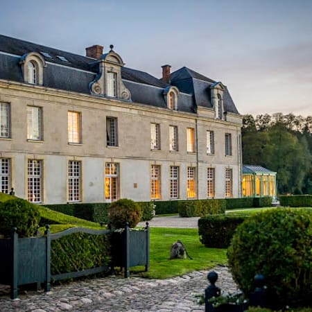 découvrez courcelles, une charmante commune française alliant histoire et modernité. explorez ses paysages pittoresques, ses monuments historiques et savourez la beauté de la vie locale.