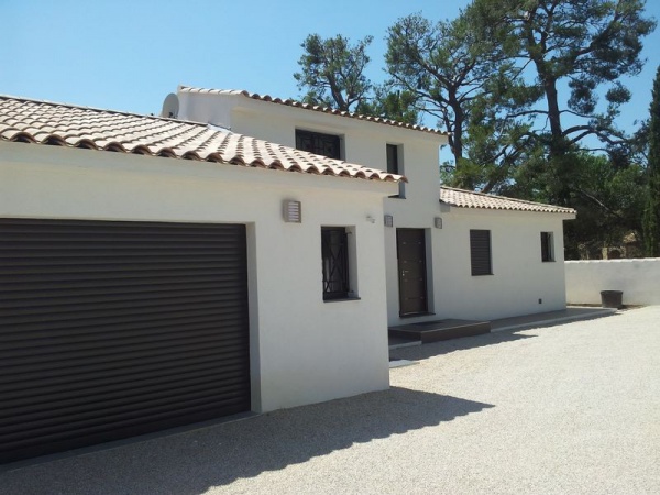 découvrez nos solutions de débords de toiture de 20 cm, alliant esthétique et fonctionnalité. protégez votre habitation des intempéries tout en apportant une touche de style à votre architecture. idéal pour améliorer l'efficacité énergétique de votre maison.