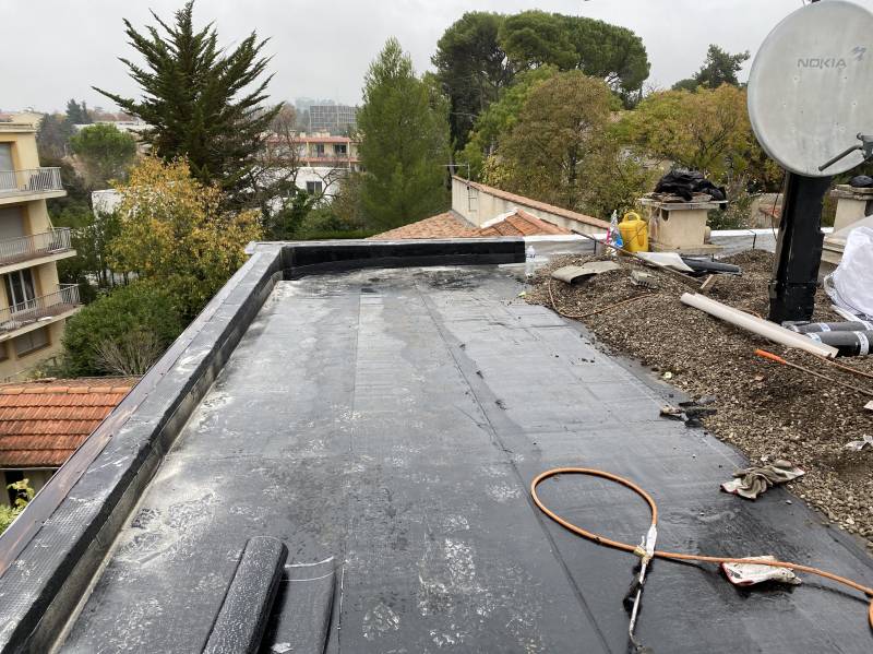 obtenez votre devis pour l'étanchéité de toit personnalisé. protégez votre maison des intempéries avec nos solutions de qualité. contactez-nous pour une estimation gratuite et rapide!