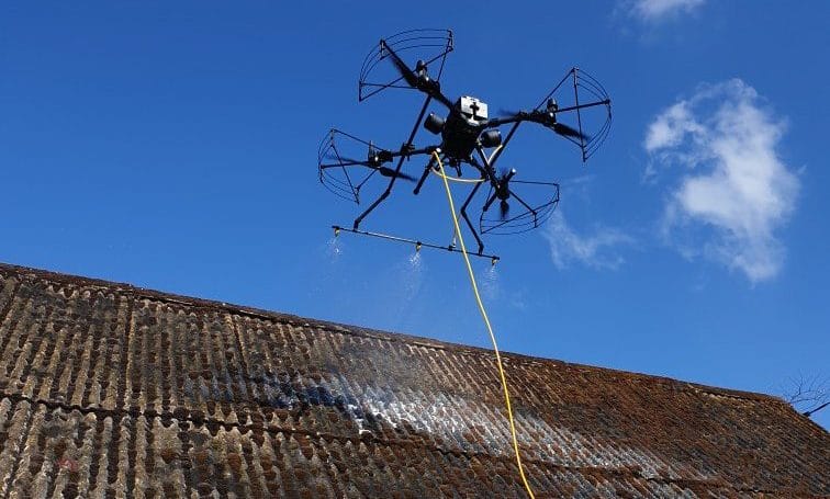découvrez les avantages des drones pour l'inspection et l'entretien de votre toiture. obtenez des images aériennes précises et des analyses détaillées, tout en économisant temps et argent. optimisez la sécurité de vos interventions grâce à la technologie des drones pour vos projets de toiture.