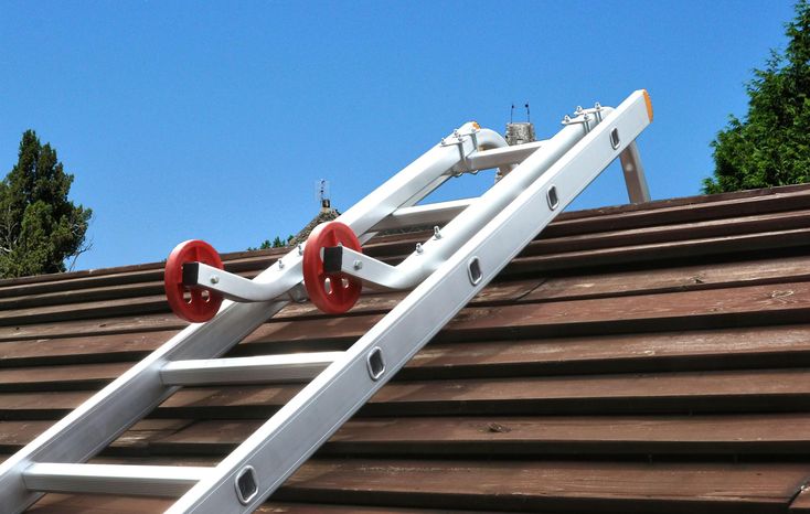 découvrez l'échelle de toit leroy merlin, conçue pour faciliter l'accès à vos toits en toute sécurité. idéale pour les travaux de toiture, elle allie robustesse et praticité. profitez d'une large sélection adaptée à vos besoins et réalisez vos projets en toute confiance.