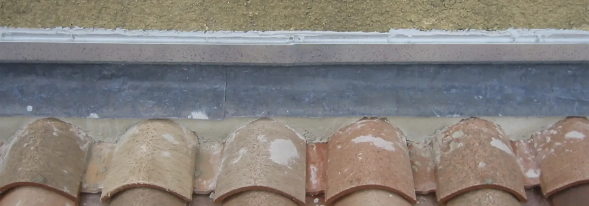 découvrez les solutions d'étanchéité pour votre cheminée afin de prévenir les fuites d'eau et les problèmes d'humidité. protégez votre maison avec des techniques efficaces et durables pour garantir la sécurité et le confort de votre intérieur.
