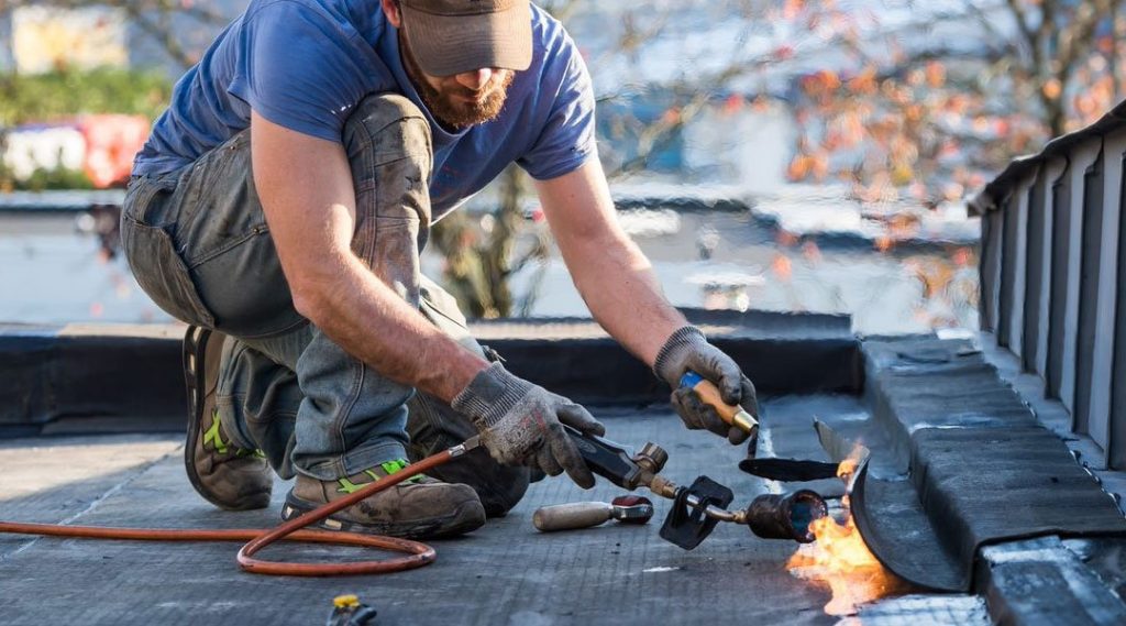 découvrez nos solutions d'étanchéité pour toit, garantissant une protection optimale contre les infiltrations d'eau et les intempéries. assurez la durabilité de votre toiture grâce à nos produits de qualité et nos conseils d'experts.