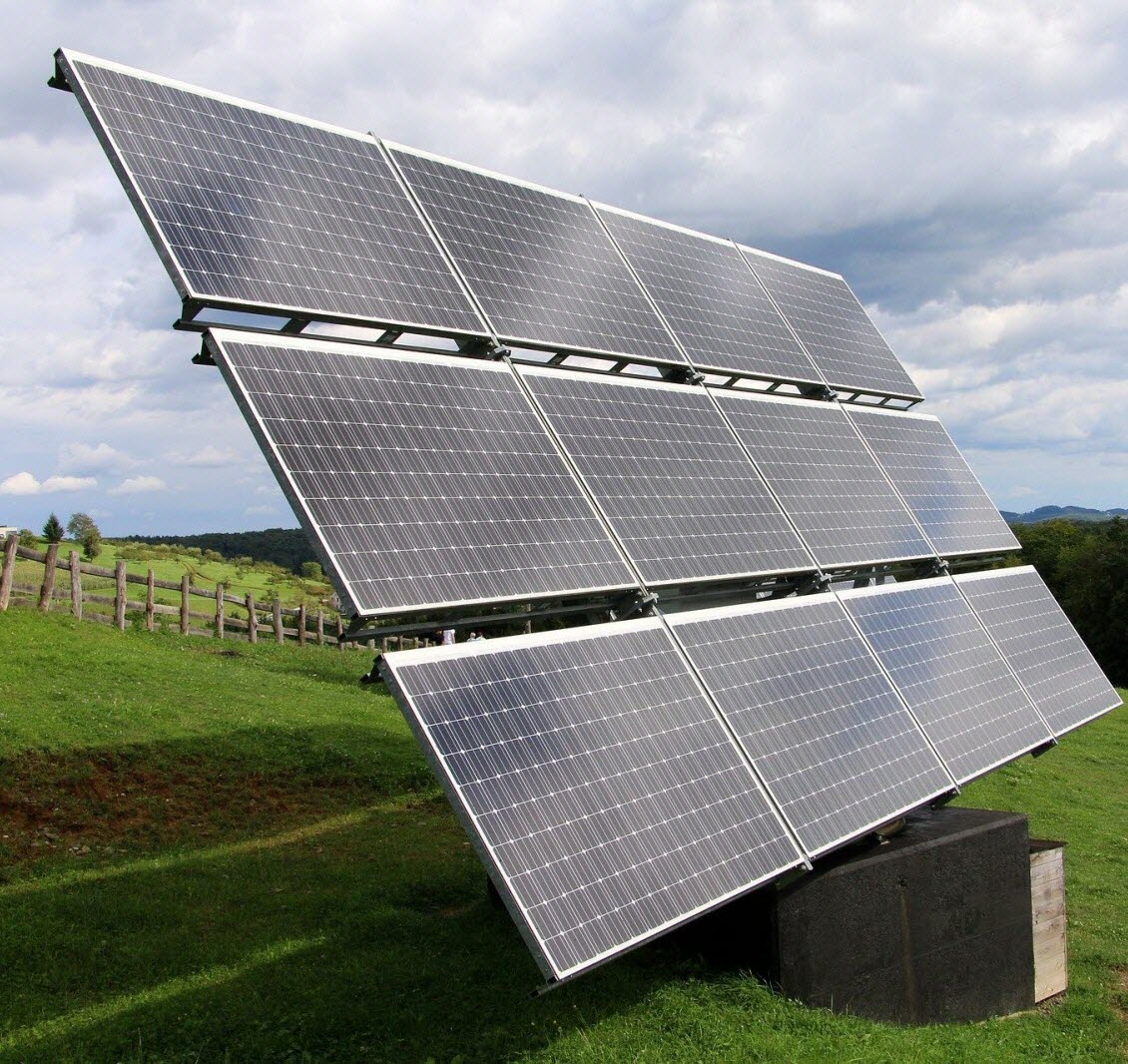 découvrez tout ce qu'il faut savoir sur la fiscalité des panneaux solaires en france : avantages fiscaux, aides gouvernementales et optimisations fiscales pour maximiser votre investissement dans l'énergie renouvelable.