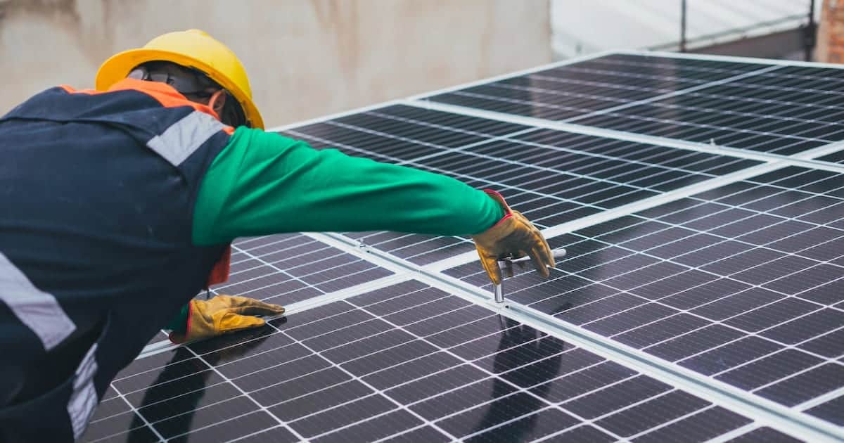 découvrez notre guide complet pour l'installation de systèmes photovoltaïques. apprenez étape par étape comment optimiser l'énergie solaire pour votre maison, incluant des conseils pratiques, les équipements nécessaires et les astuces pour maximiser votre rendement énergétique.
