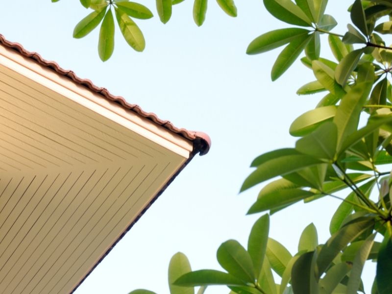 découvrez notre expertise en habillage de toit pour donner un nouveau souffle à votre maison. alliant esthétisme et durabilité, nos solutions personnalisées s'adaptent à tous les styles. transformez votre toit en un élément clé de votre décoration extérieure !