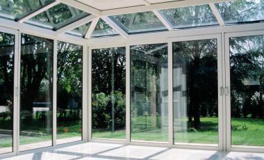 découvrez comment l'isolation de votre véranda peut améliorer le confort de votre maison, réduire les coûts énergétiques et prolonger la durée de vie de votre espace de vie. apprenez les meilleures techniques et matériaux pour une isolation efficace.