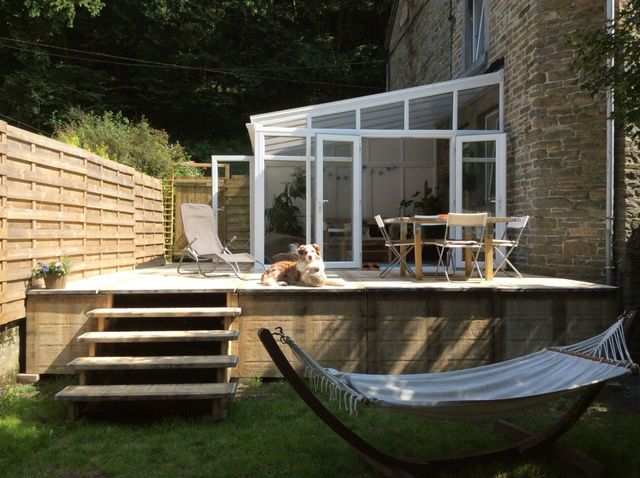 découvrez notre kit veranda complet, idéal pour agrandir votre espace de vie tout en profitant de la lumière naturelle. facile à installer, durable et esthétique, il s'adapte à tous vos besoins et à votre style. transformez votre maison en un havre de paix avec notre solution clé en main.