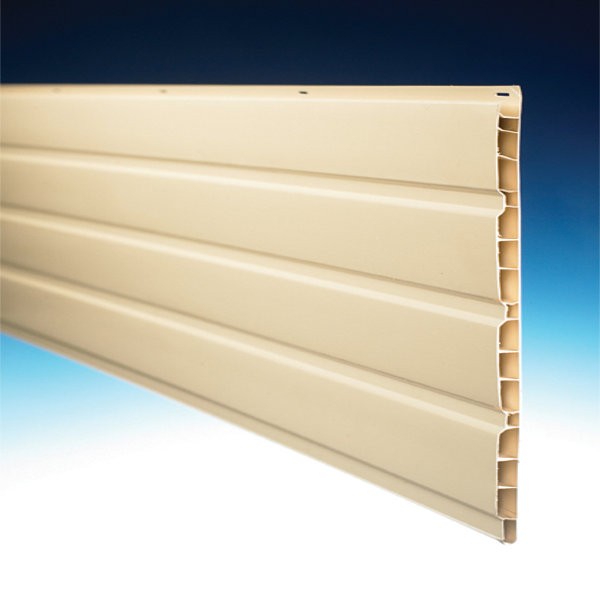 découvrez le lambris pvc extérieur, une solution esthétique et durable pour embellir vos espaces extérieurs. résistant aux intempéries, facile à entretenir et disponible en plusieurs styles, il est idéal pour vos terrasses, porches et façades. optez pour le lambris pvc pour allier confort et design dans votre aménagement extérieur.