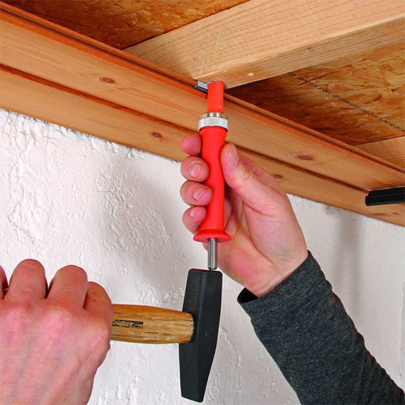 découvrez le lambris, un revêtement en bois élégant et chaleureux pour vos murs et plafonds. apportez une touche naturelle et authentique à votre intérieur tout en bénéficiant d'une isolation thermique et acoustique optimale. idéal pour personnaliser vos espaces avec style!