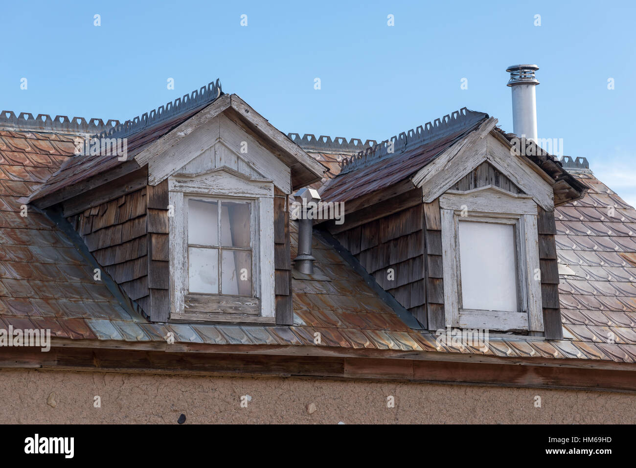 découvrez l'élégance et le charme des lucarnes anciennes, des éléments architecturaux qui ajoutent du caractère et de la lumière à vos espaces. explorez notre sélection unique et apprenez à restaurer ou intégrer ces magnifiques fenêtres dans votre propriété.