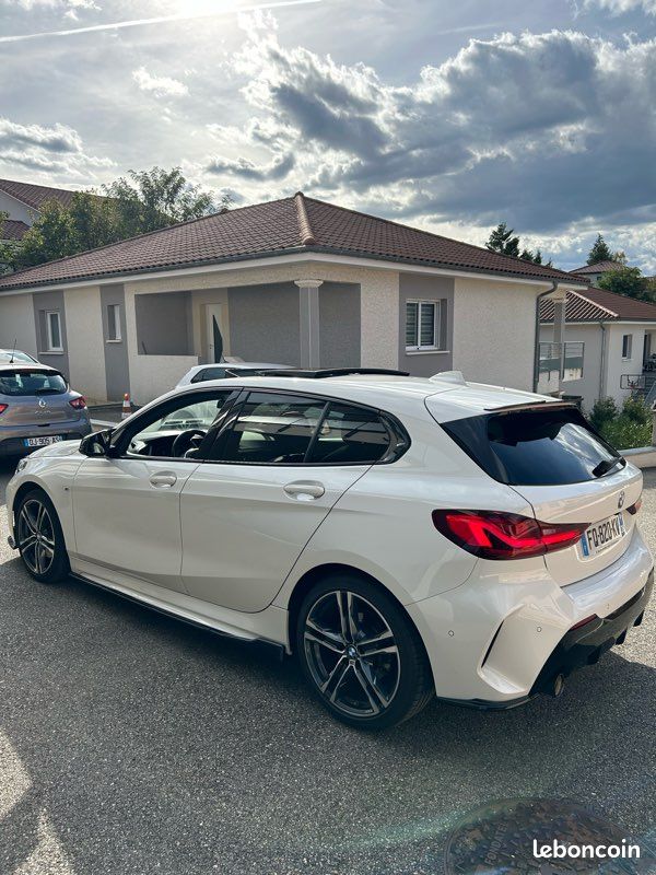 découvrez l'univers de 'm toit', votre référence pour des solutions d'aménagement et de décoration intérieure. explorez nos idées innovantes et trouvez l'inspiration pour transformer votre espace de vie en un véritable havre de paix.