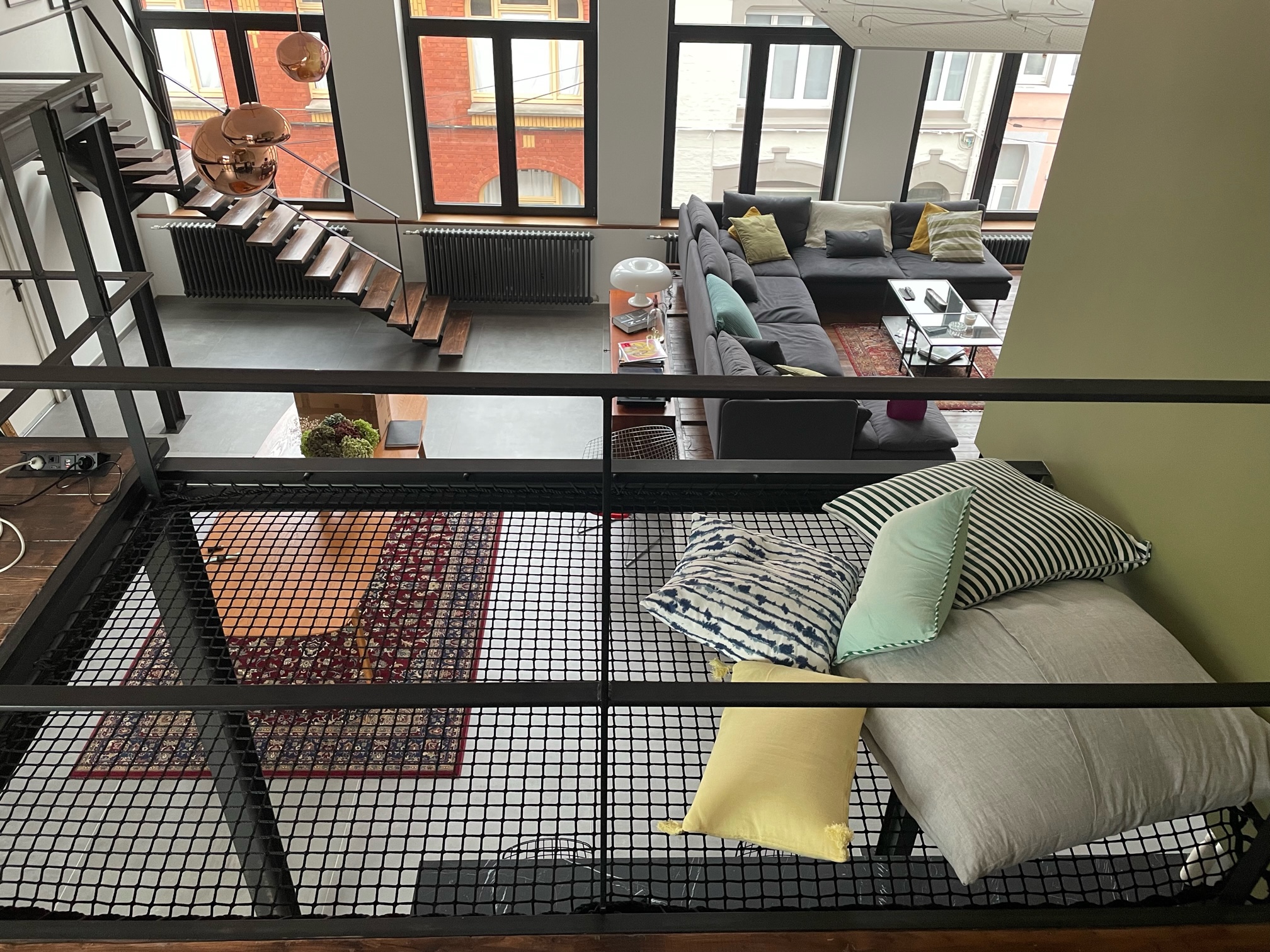 découvrez notre collection de maisons avec mezzanine, alliant élégance et fonctionnalité. profitez d'espaces de vie lumineux et aérées, idéaux pour un confort optimal et un style de vie moderne. explorez des designs variés qui maximisent votre espace tout en ajoutant une touche esthétique à votre foyer.