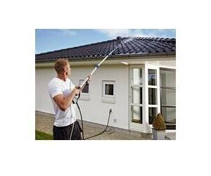 découvrez le nettoyeur de toit nilfisk, l'outil idéal pour entretenir efficacement vos toitures. éliminez facilement la mousse, les débris et la saleté grâce à sa puissance et sa technologie avancée. protégez votre maison tout en préservant l'esthétique de votre toit avec notre solution de nettoyage performante.