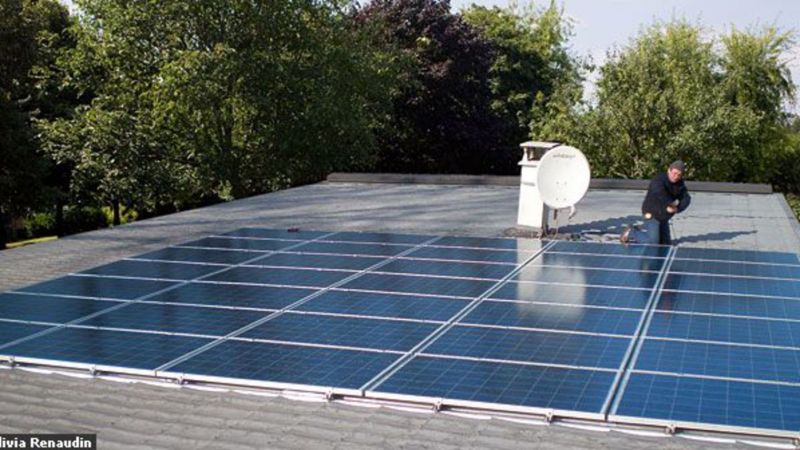 découvrez les avantages des panneaux solaires pour toits plats : une solution innovante et esthétique pour optimiser l'utilisation de l'espace, réduire vos factures d'électricité et contribuer à la transition énergétique. faites le choix d'une énergie renouvelable adaptée à votre maison !