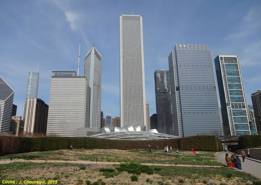 découvrez notre parc toit, un espace vert unique en plein cœur de la ville. profitez d'une vue imprenable, d'activités ludiques et relaxantes, et d'un cadre idéal pour vous ressourcer tout en admirant le paysage urbain.