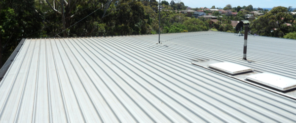 découvrez les recommandations sur la pente minimum pour les toits en bac acier, garantissant une meilleure évacuation des eaux pluviales et une durabilité accrue de votre installation. optimisez la performance de votre toiture tout en respectant les normes de construction.