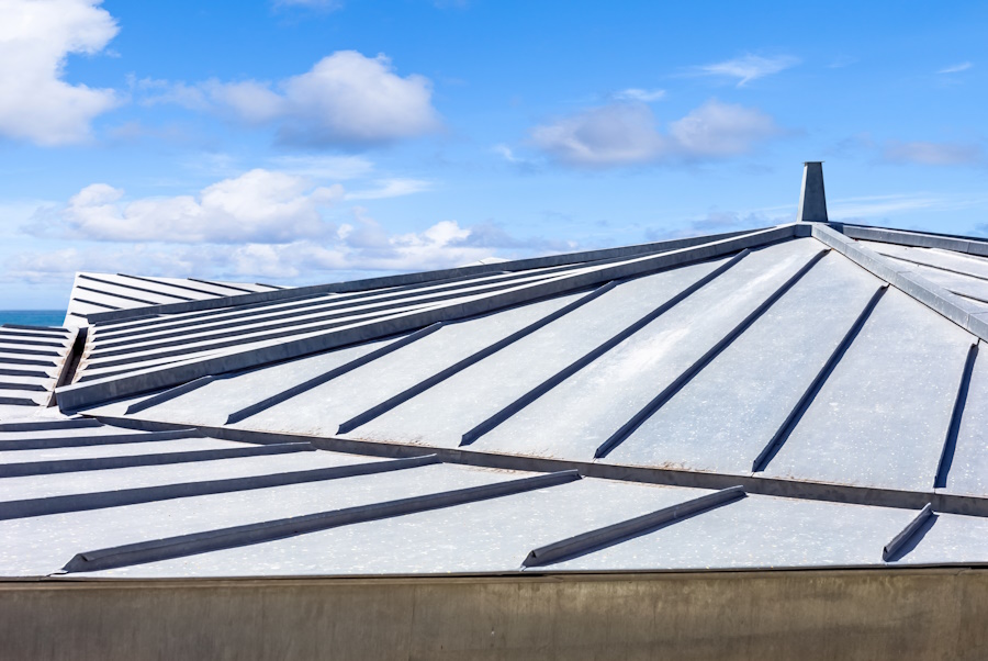 découvrez tout ce qu'il faut savoir sur les prix des toits en zinc. comparez les coûts, les avantages et les conseils d'installation pour faire le meilleur choix pour votre projet de toiture.